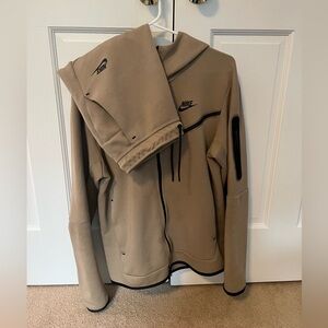 Tan Nike Tech Fleece Set